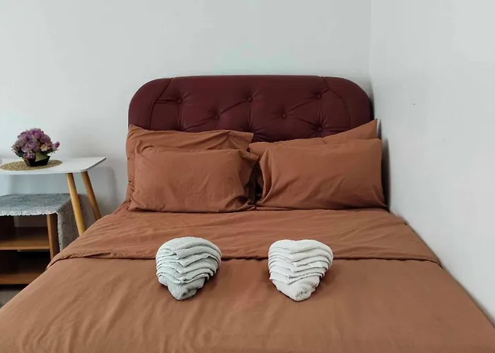 Perfect Budget Near Airport Appartement *